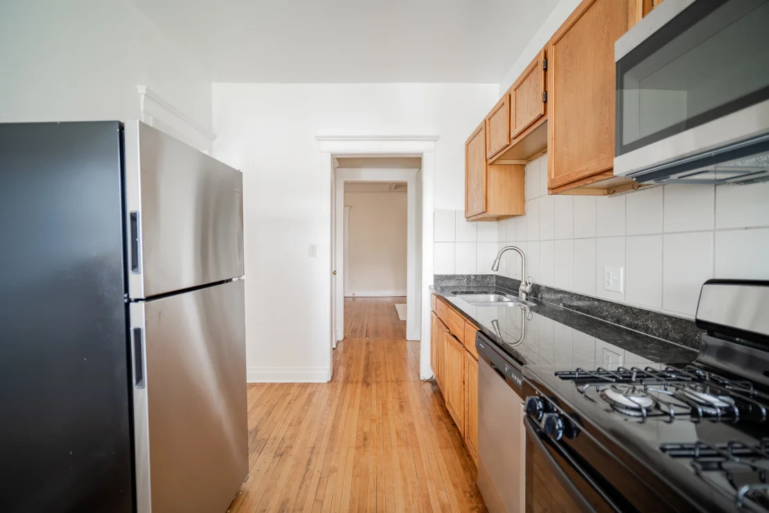 5124 S University Avenue