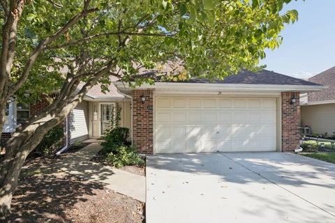 Photo of 29 Fallcreek Circle, Montgomery, IL 60538 (MLS # 12727320)