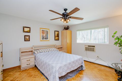Tiny photo for Des Plaines, IL 60016 (MLS # 12604259)