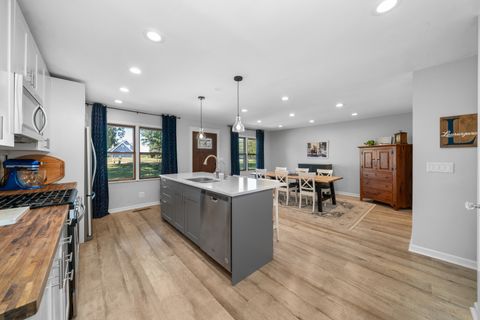 Tiny photo for 1724 LAKE HOLIDAY Drive, Lake Holiday, IL 60548 (MLS # 12491722)