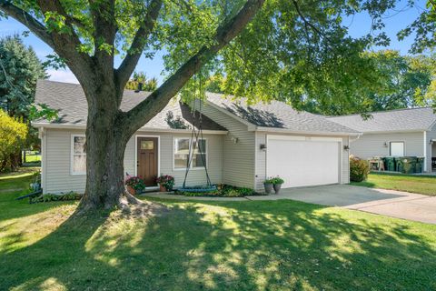 Tiny photo for 1724 LAKE HOLIDAY Drive, Lake Holiday, IL 60548 (MLS # 12491722)