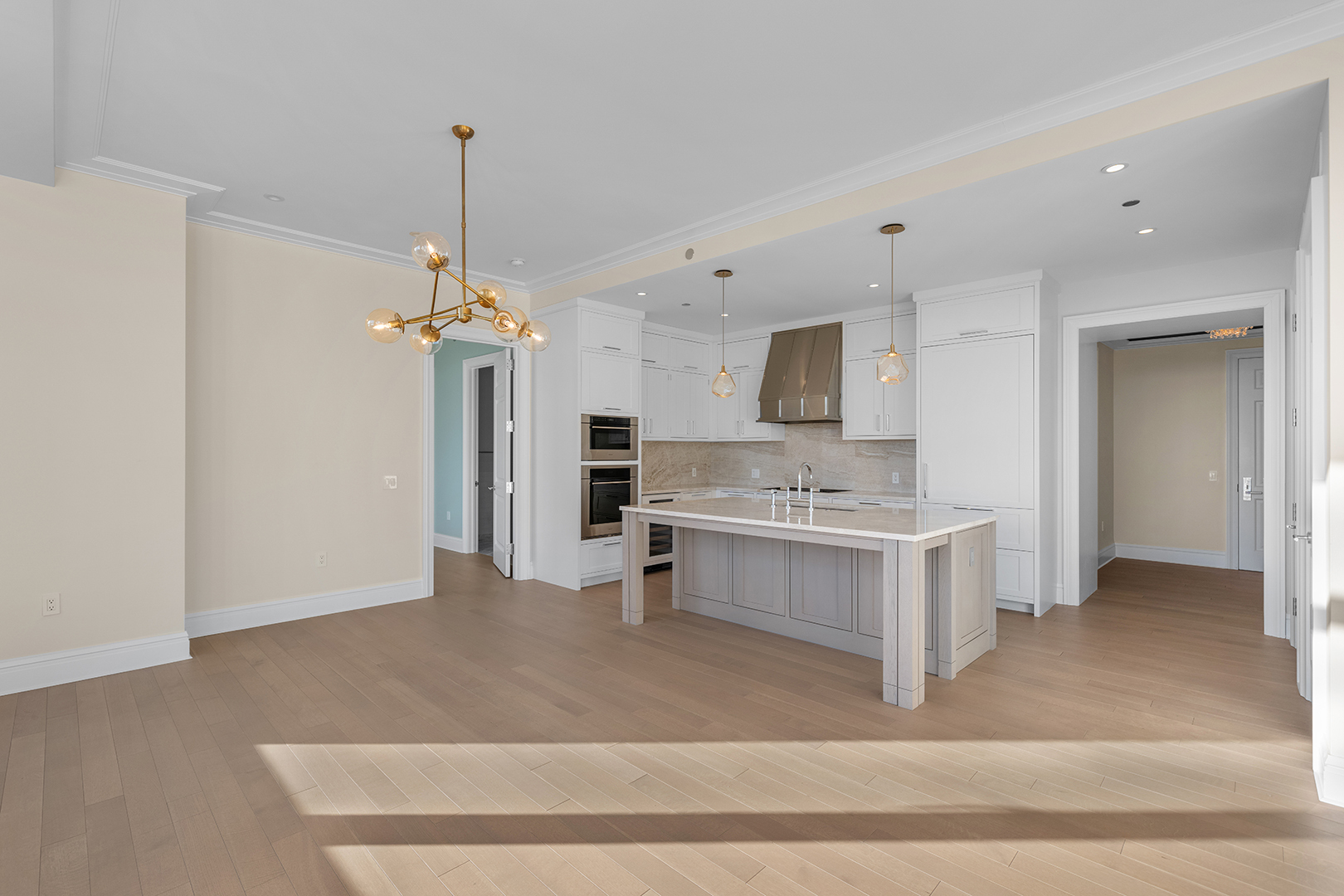 451 E Grand Avenue 4804