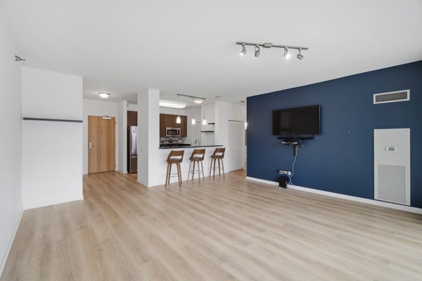 757 N Orleans Street 1012