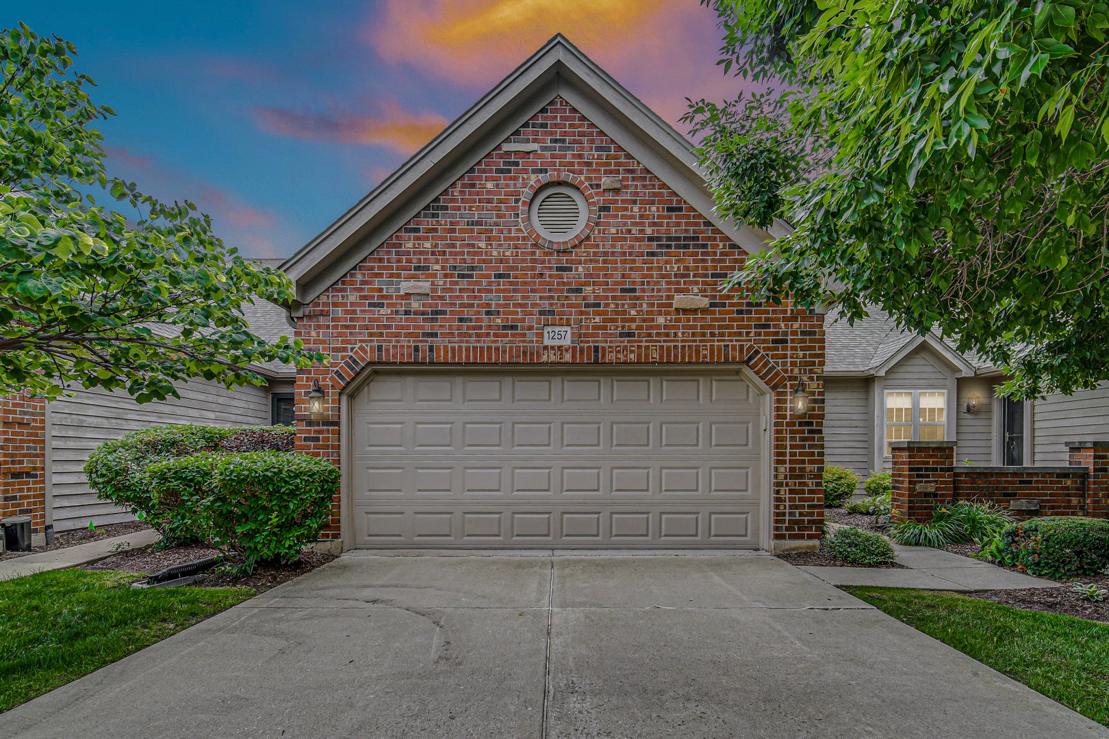 1257 Oakleaf Court