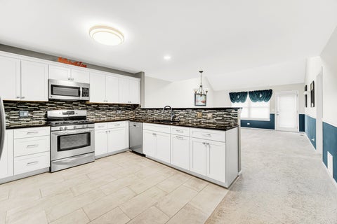 Tiny photo for 1257 Oakleaf Court, Aurora, IL 60506 (MLS # 12691683)