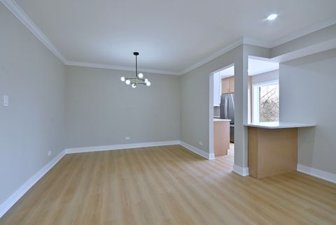 Tiny photo for 945 E Kenilworth Avenue #312, Palatine, IL 60074 (MLS # 12602570)