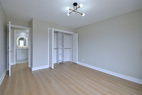 Tiny photo for 945 E Kenilworth Avenue #312, Palatine, IL 60074 (MLS # 12602570)