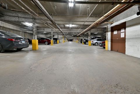 Tiny photo for 945 E Kenilworth Avenue #312, Palatine, IL 60074 (MLS # 12602570)