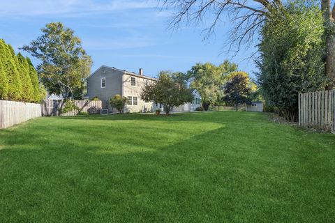 Tiny photo for 1940 Chippewa Drive, Wheaton, IL 60189 (MLS # 12493527)