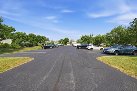 Tiny photo for 8321 Highpoint Circle #D, Darien, IL 60561 (MLS # 12763224)