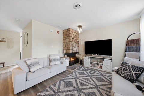 Tiny photo for 8321 Highpoint Circle #D, Darien, IL 60561 (MLS # 12763224)
