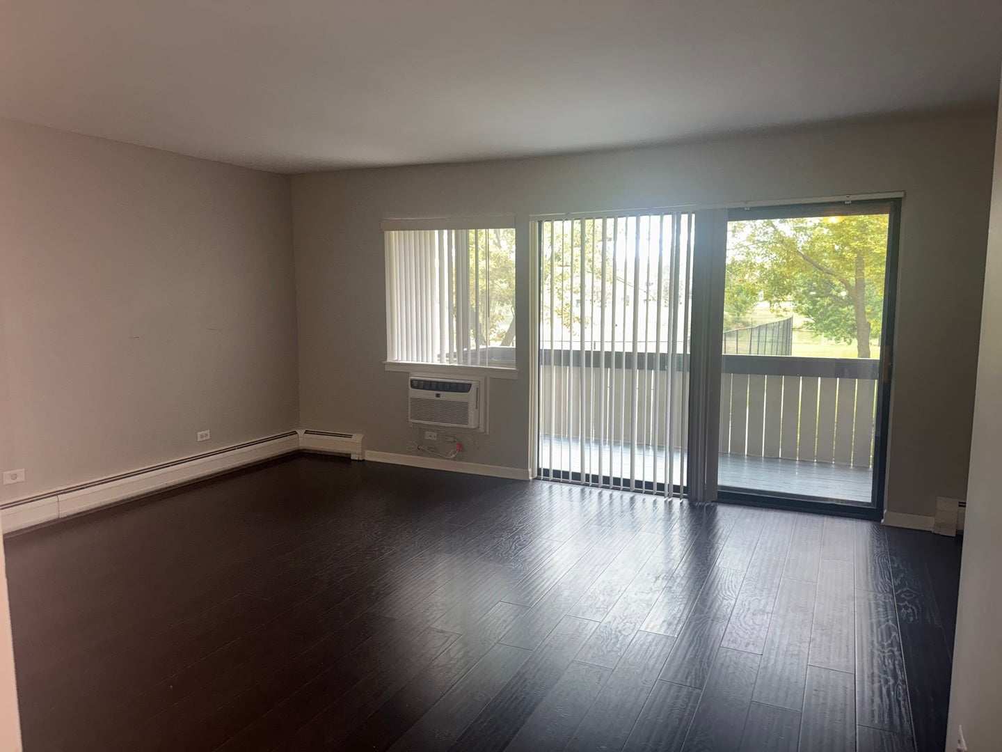 1810 Hemlock Place 208