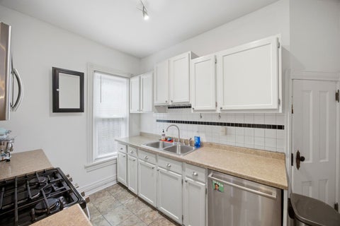 Tiny photo for 602 S 5th Avenue, St. Charles, IL 60174 (MLS # 12748763)
