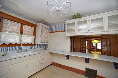 Tiny photo for 221 E Grove Street, Utica, IL 61373 (MLS # 12532788)