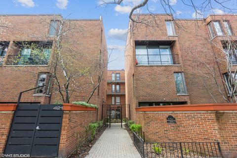 441 W GRANT Place C Chicago IL 60614