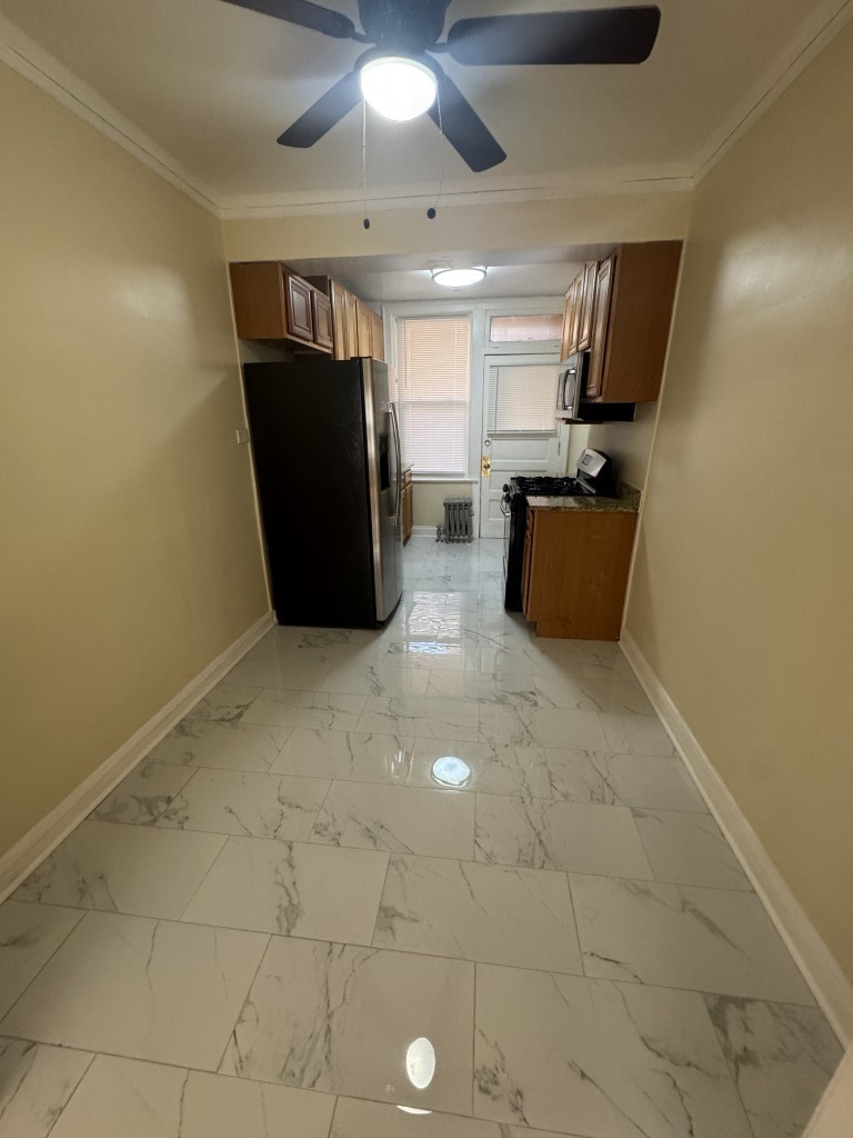 6214 N MOZART Street 2E