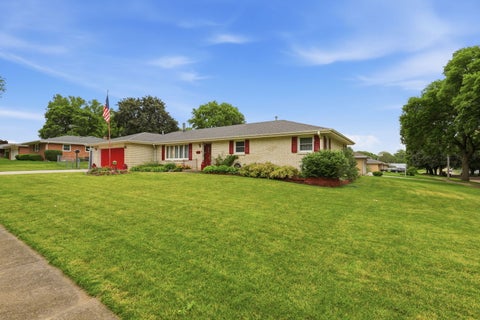 Tiny photo for 3505 Bently Drive, Rockford, IL 61101 (MLS # 12677961)