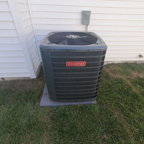 Tiny photo for 409 E Buckner Street, Tuscola, IL 61953 (MLS # 12392346)