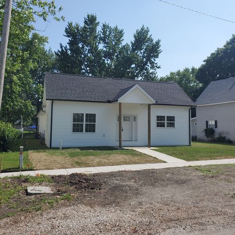 Photo of 409 E Buckner Street, Tuscola, IL 61953 (MLS # 12392346)