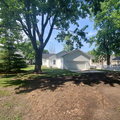 Tiny photo for 409 E Buckner Street, Tuscola, IL 61953 (MLS # 12392346)