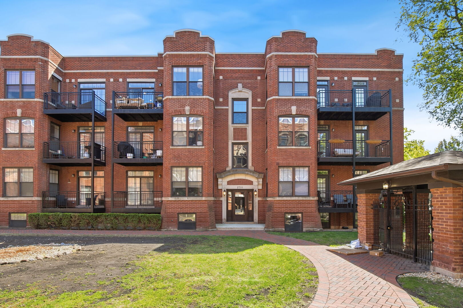 2701 N Mildred Avenue 3B