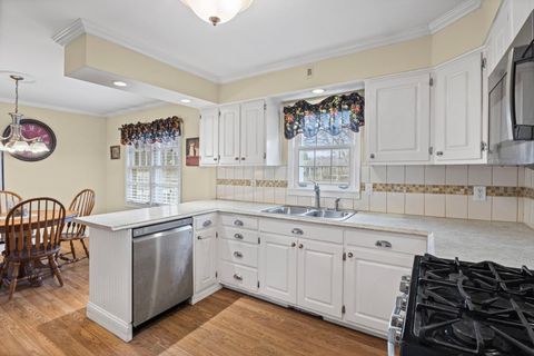 Tiny photo for 420 Summit Street, Algonquin, IL 60102 (MLS # 12603481)