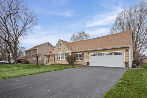 Tiny photo for 420 Summit Street, Algonquin, IL 60102 (MLS # 12603481)