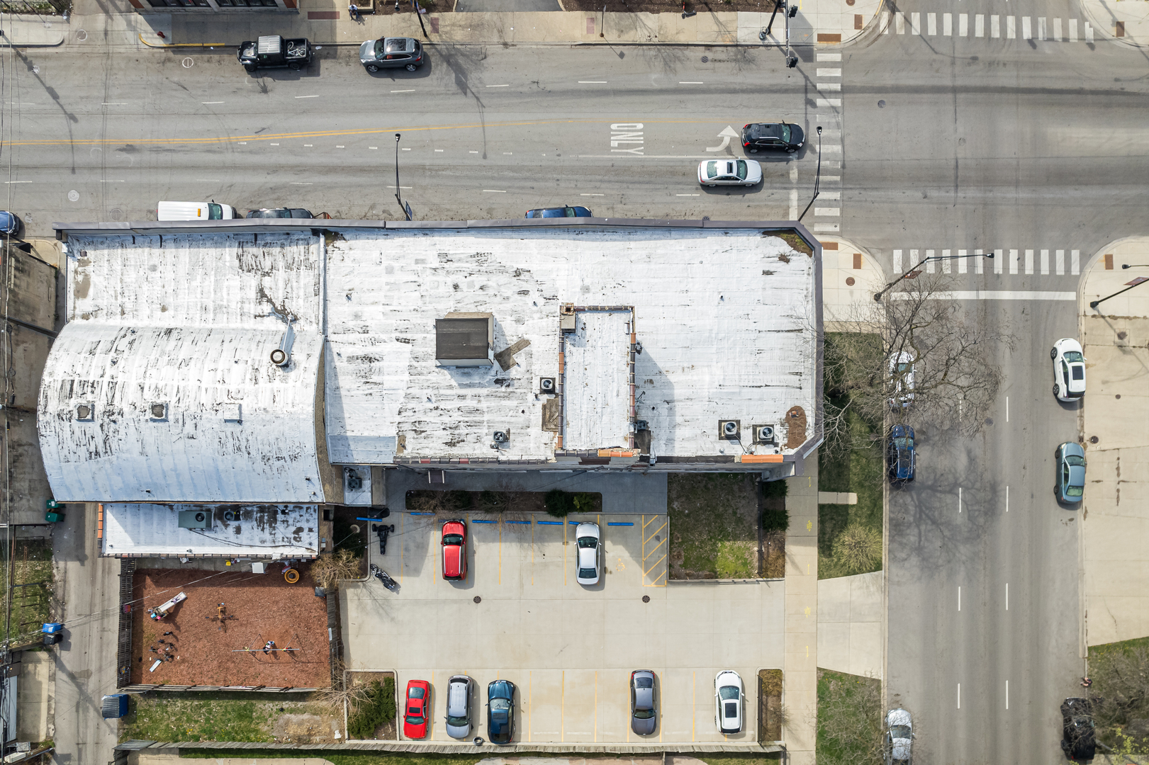 100 E 51st Street