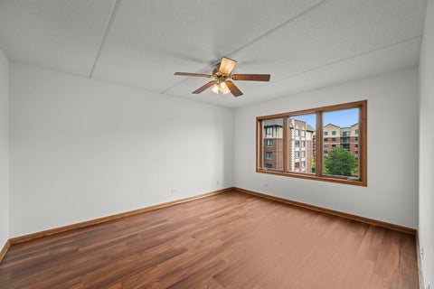 Tiny photo for 15 S Pine Street #507, Mount Prospect, IL 60056 (MLS # 12720792)