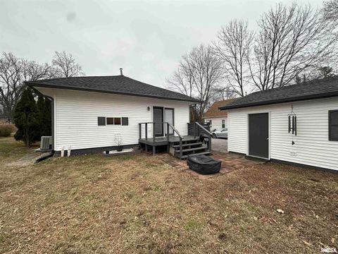 Tiny photo for 602 N SPRINGER Street, Carbondale, IL 62983 (MLS # EB460694)