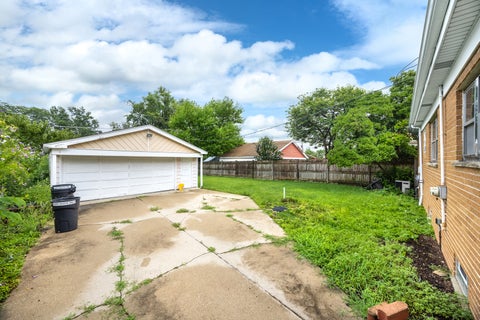 Tiny photo for 1625 Heidorn Avenue, Westchester, IL 60154 (MLS # 12750476)