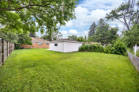 Tiny photo for 1625 Heidorn Avenue, Westchester, IL 60154 (MLS # 12750476)