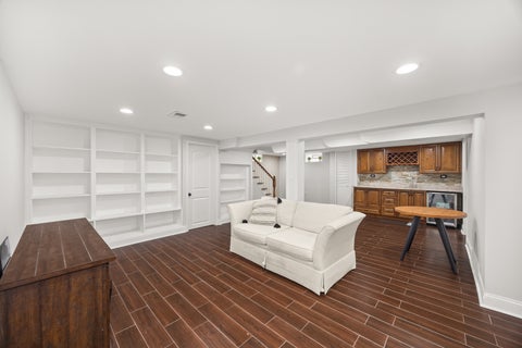 Tiny photo for 1625 Heidorn Avenue, Westchester, IL 60154 (MLS # 12750476)
