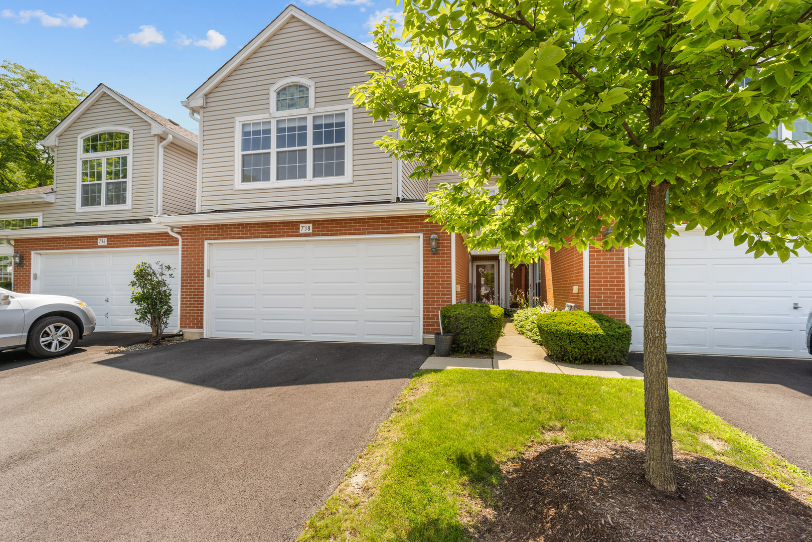 View Buffalo Grove, IL 60089 townhome