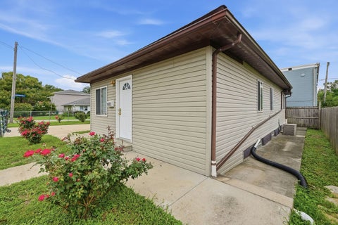 Tiny photo for 1651 Elgin Avenue, Joliet, IL 60432 (MLS # 12740315)