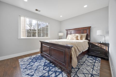 Tiny photo for 129 Southwicke Drive #B, Streamwood, IL 60107 (MLS # 12580162)