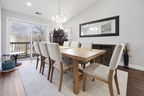 Tiny photo for 129 Southwicke Drive #B, Streamwood, IL 60107 (MLS # 12580162)