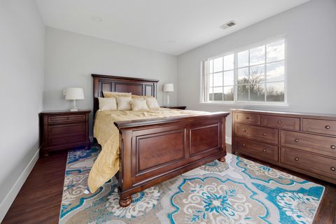 Tiny photo for 129 Southwicke Drive #B, Streamwood, IL 60107 (MLS # 12580162)