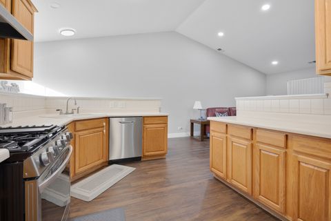 Tiny photo for 129 Southwicke Drive #B, Streamwood, IL 60107 (MLS # 12580162)