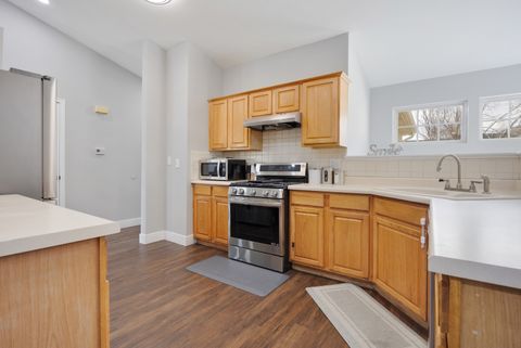 Tiny photo for 129 Southwicke Drive #B, Streamwood, IL 60107 (MLS # 12580162)