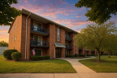 Photo of 13050 S Marquette Avenue #3E, Chicago, IL 60633 (MLS # 12500166)