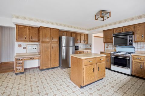 Tiny photo for 1274 Biscayne Drive, Elk Grove Village, IL 60007 (MLS # 12622043)