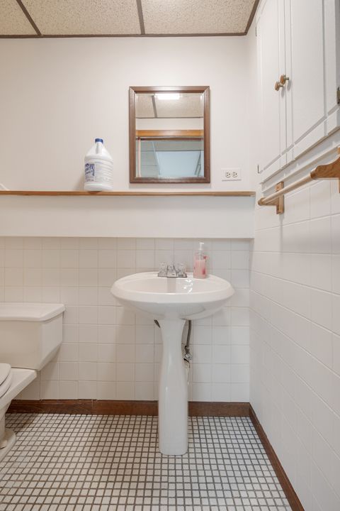 Tiny photo for 1274 Biscayne Drive, Elk Grove Village, IL 60007 (MLS # 12622043)