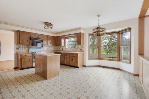 Tiny photo for 1274 Biscayne Drive, Elk Grove Village, IL 60007 (MLS # 12622043)