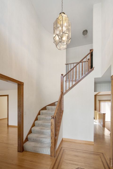 Tiny photo for 1274 Biscayne Drive, Elk Grove Village, IL 60007 (MLS # 12622043)