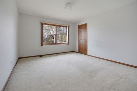 Tiny photo for 1274 Biscayne Drive, Elk Grove Village, IL 60007 (MLS # 12622043)