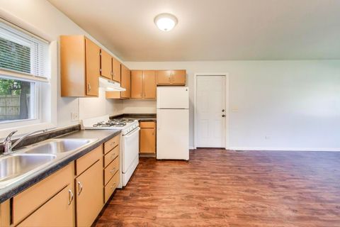 Tiny photo for 10209 W Crissy Avenue, Beach Park, IL 60099 (MLS # 12476443)