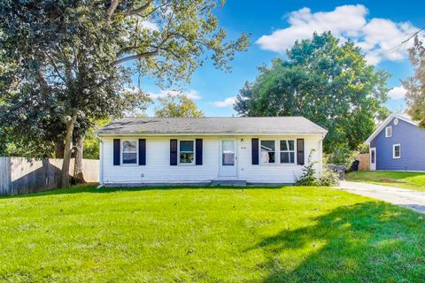 Tiny photo for 10209 W Crissy Avenue, Beach Park, IL 60099 (MLS # 12476443)