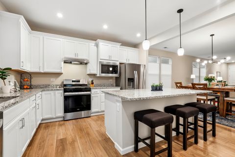 Tiny photo for 3235 Sweetgrass Circle, Aurora, IL 60503 (MLS # 12630428)