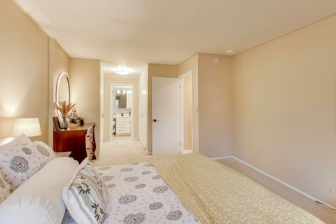 Tiny photo for 2046 Saint Johns Avenue, Highland Park, IL 60035 (MLS # 12524640)